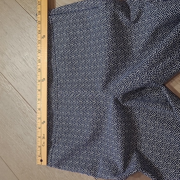 EUC Talbots Pants Women's sz 10P Blue/White Polka Dot Chatham Ankle Pant - Picture 11 of 14